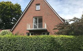 Schoene, Helle, Stadtnahe Wohnung Mit Balkon